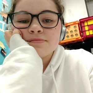 Meet your Posher, Alexia